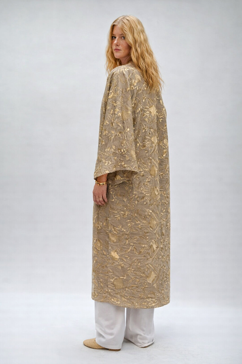 KIMONO LONG BLOSSON BEGE GOLD