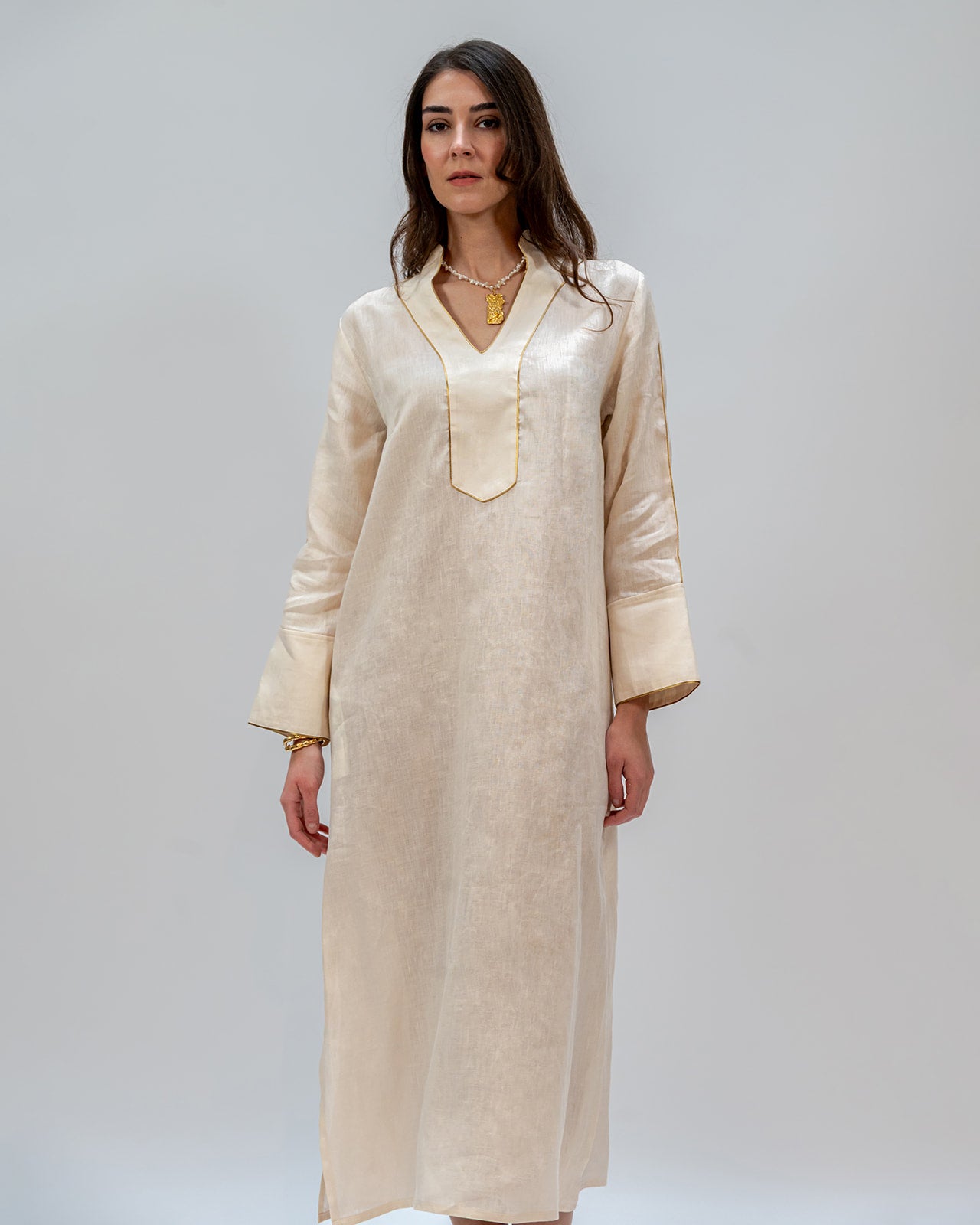 DRESS LONG  V NECK WICK CREAM / GOLD
